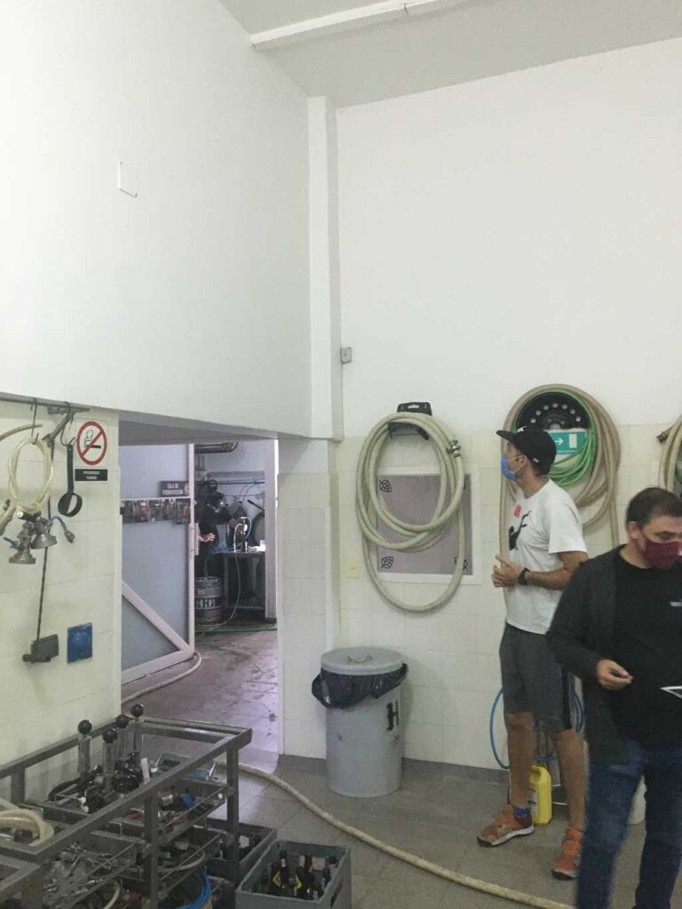 WiFiLink instalacion de camaras de seguridad HIKVISION en HELLER Cerveceria21