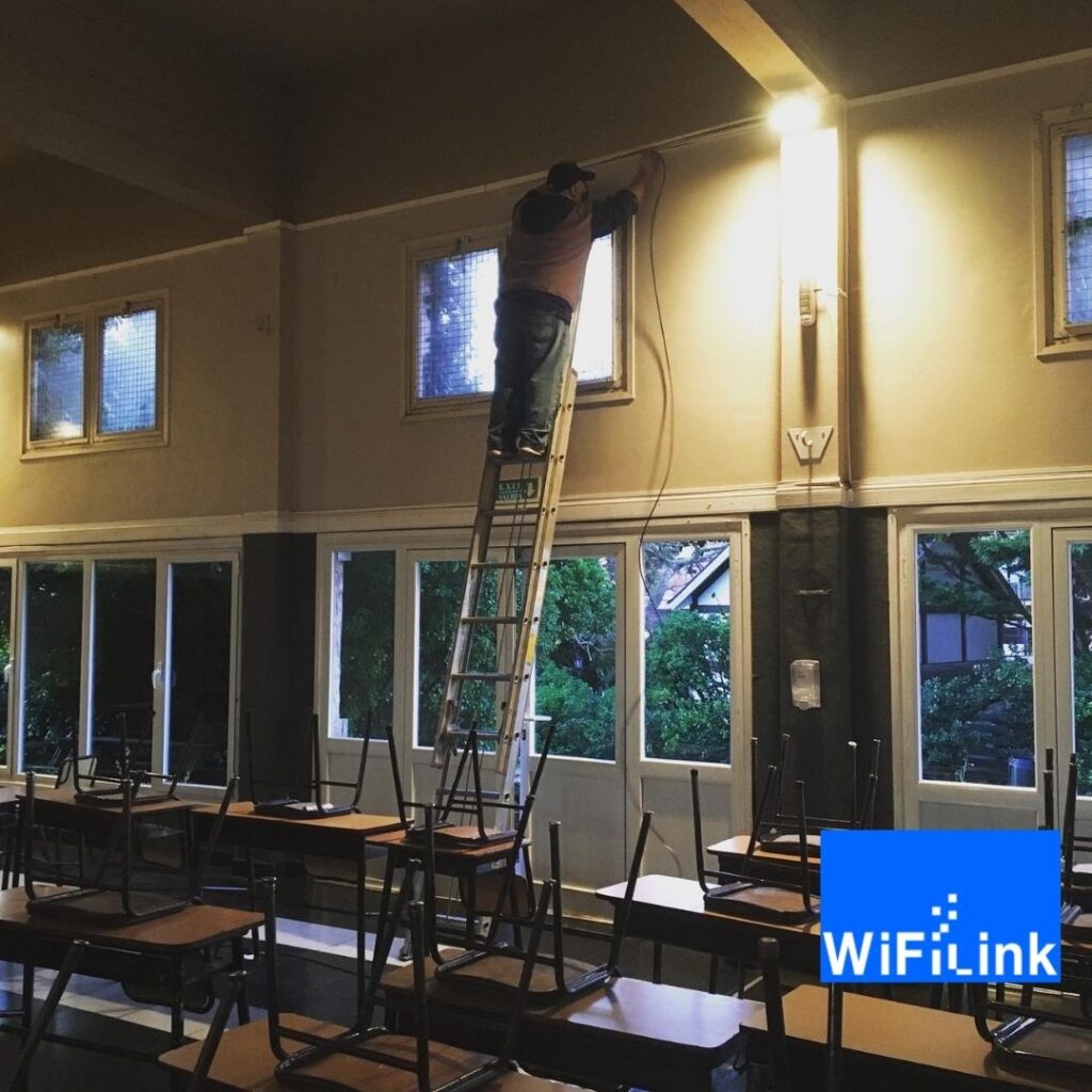 red wi-fi