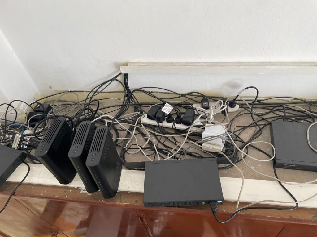 internet wifi Rack de datos Colegio Pompeya