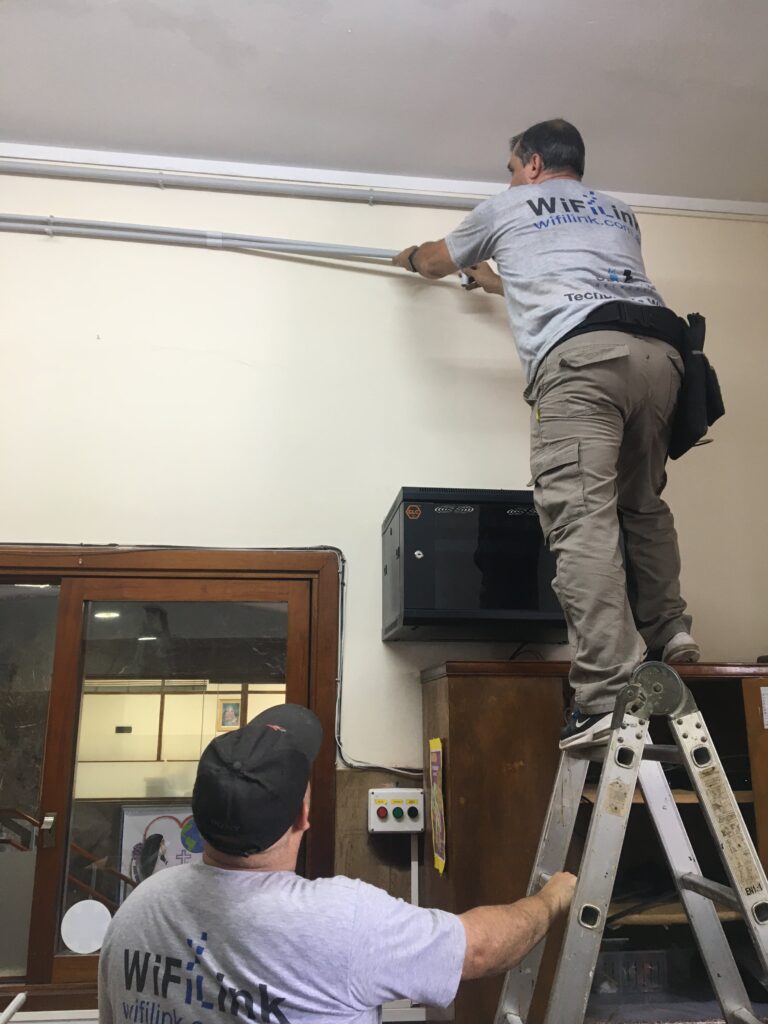 wifilink red wifi para escuelas. Colegio Santa Cecilia 15 min