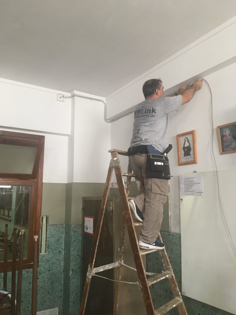wifilink red wifi para escuelas. Colegio Santa Cecilia 19 min