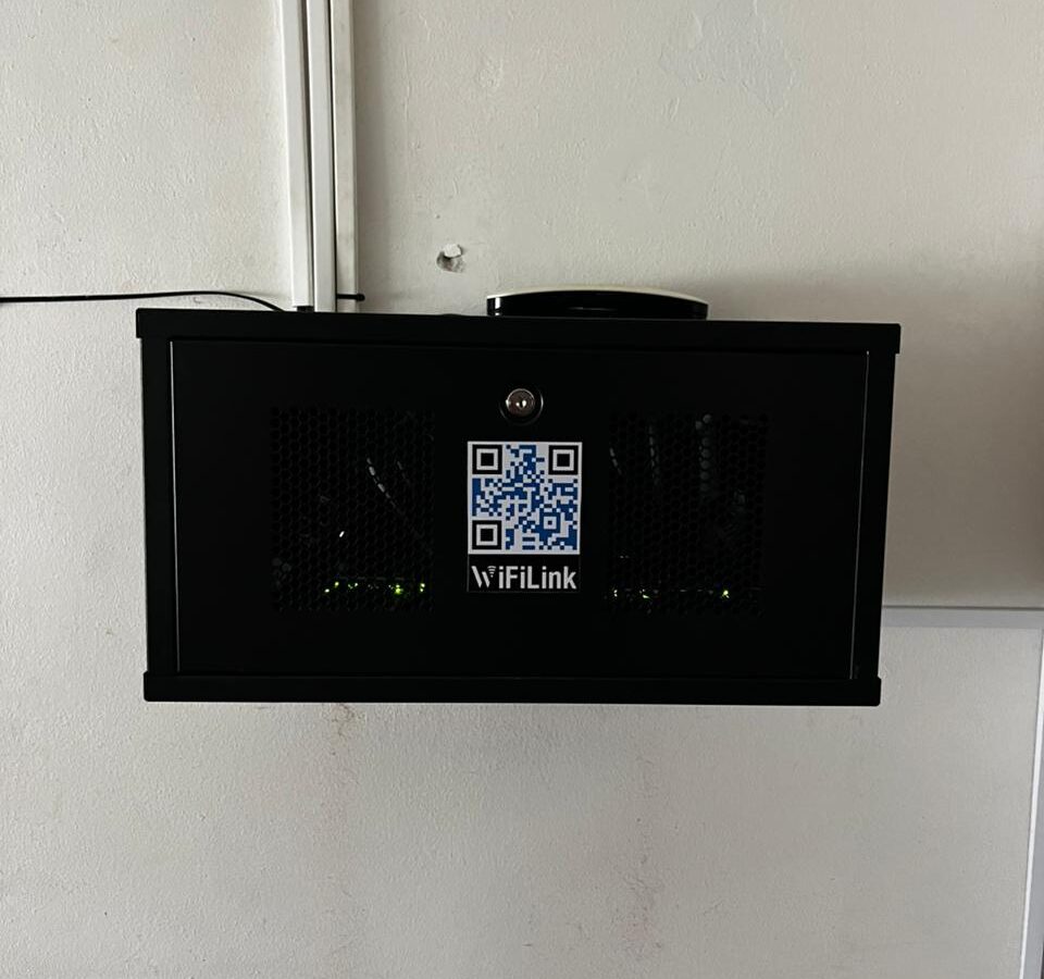 red wifi hotel del mar wifilink