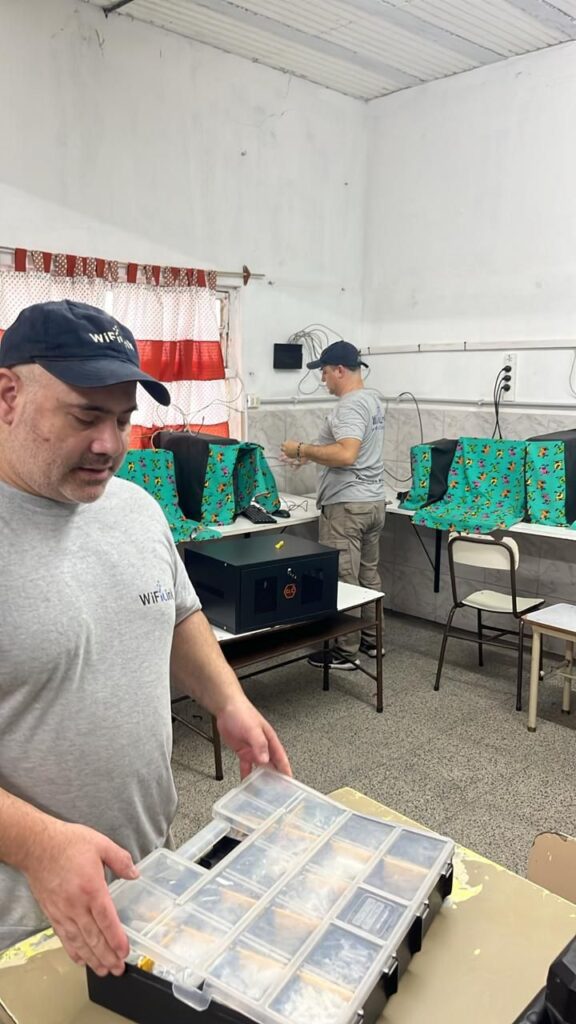 wifilink colegio Fleming red wifi para escuelas2